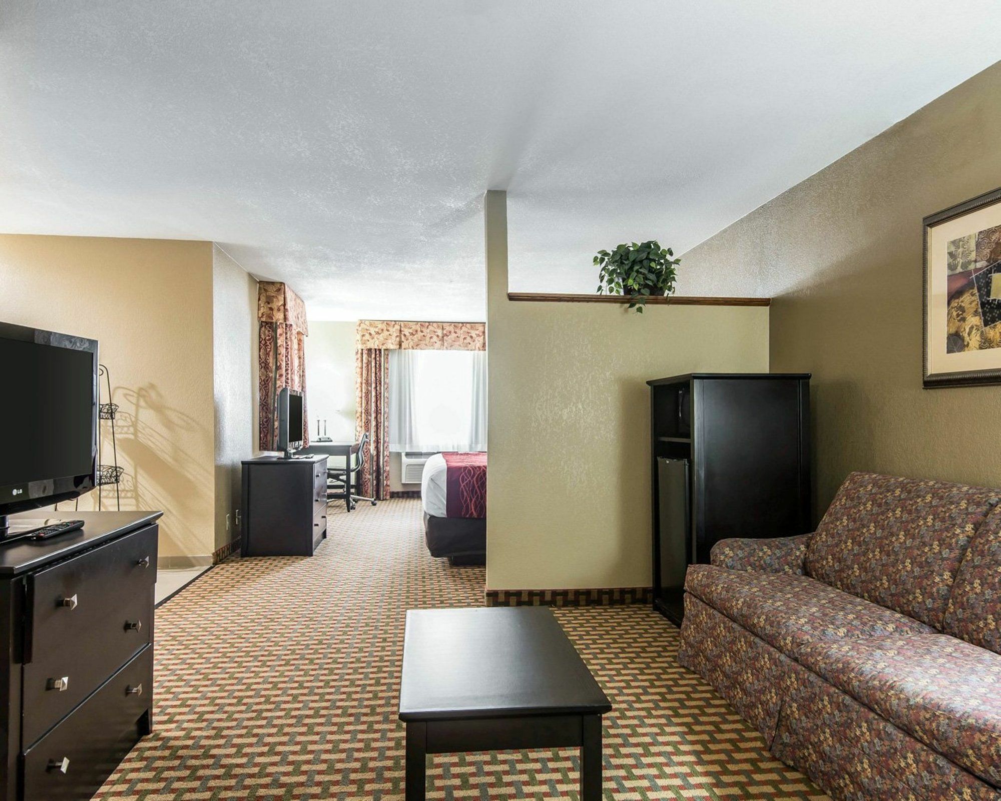 Comfort Inn & Suites Kansas City Downtown Экстерьер фото
